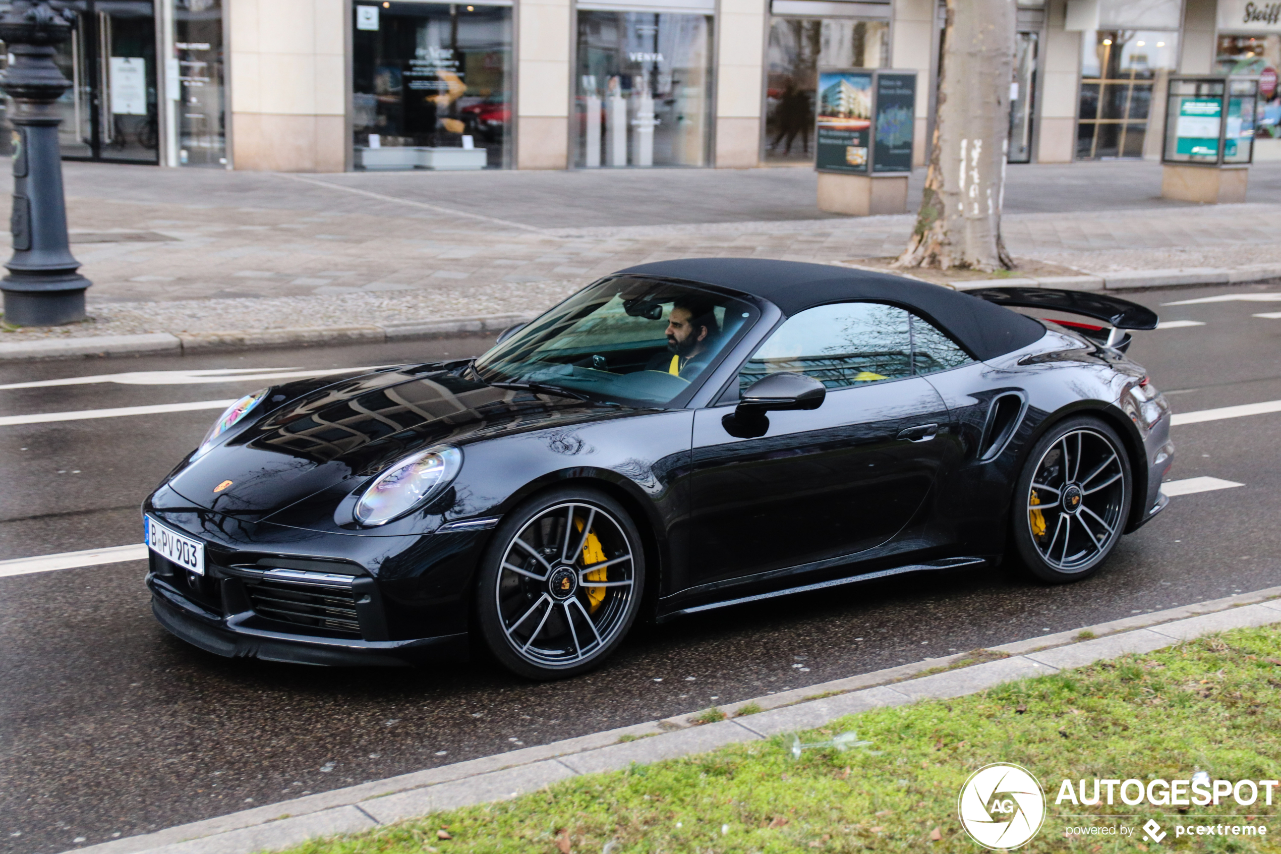 Porsche 992 Turbo S Cabriolet