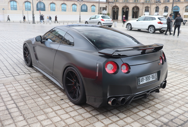 Nissan GT-R