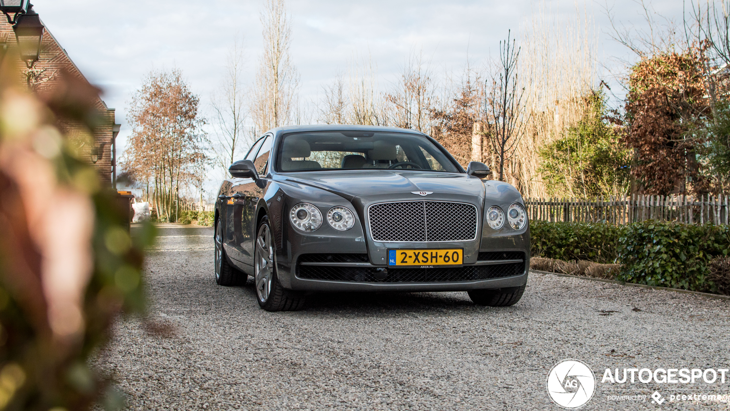 Bentley Flying Spur V8