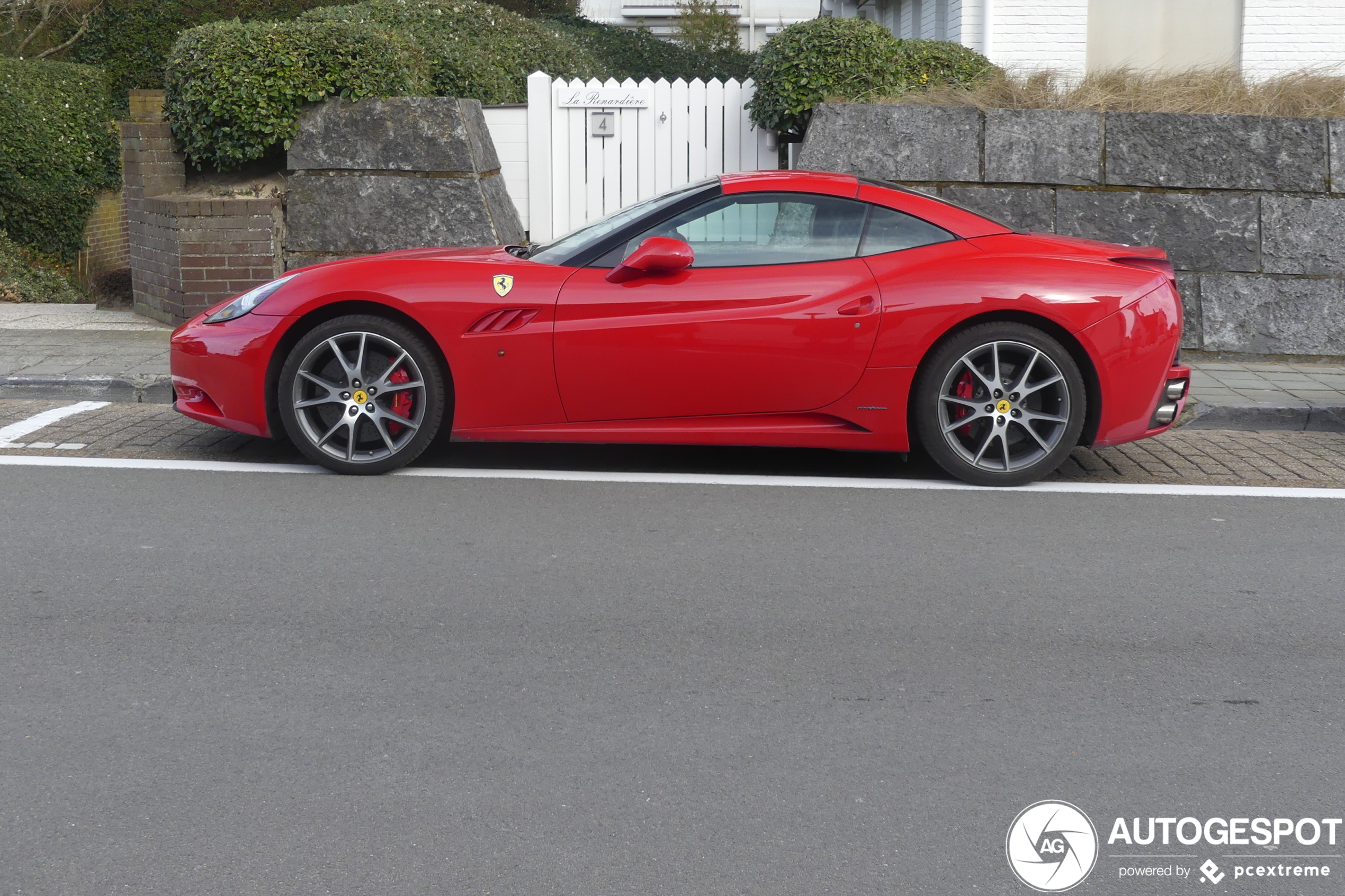 Ferrari California