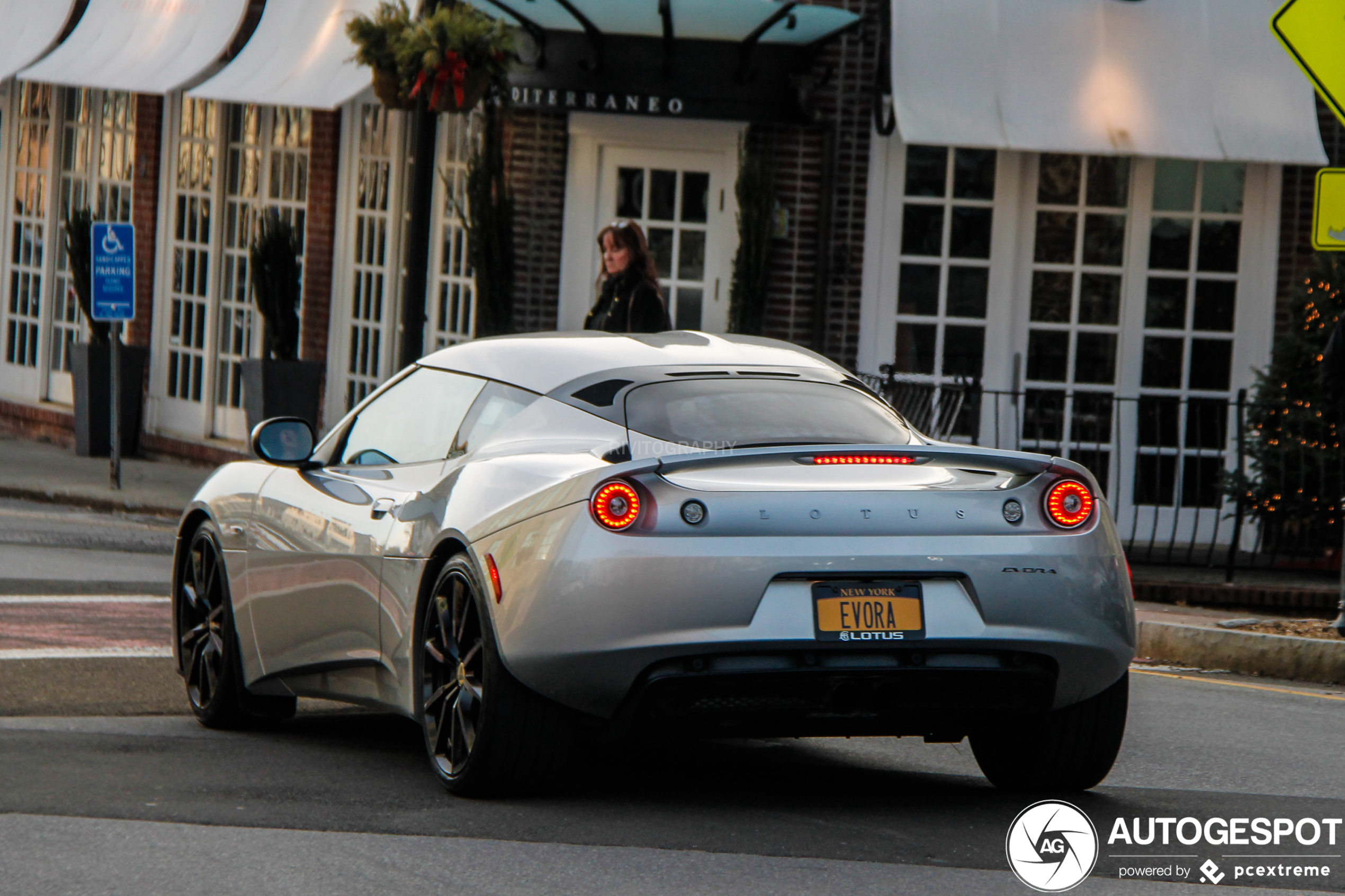 Lotus Evora