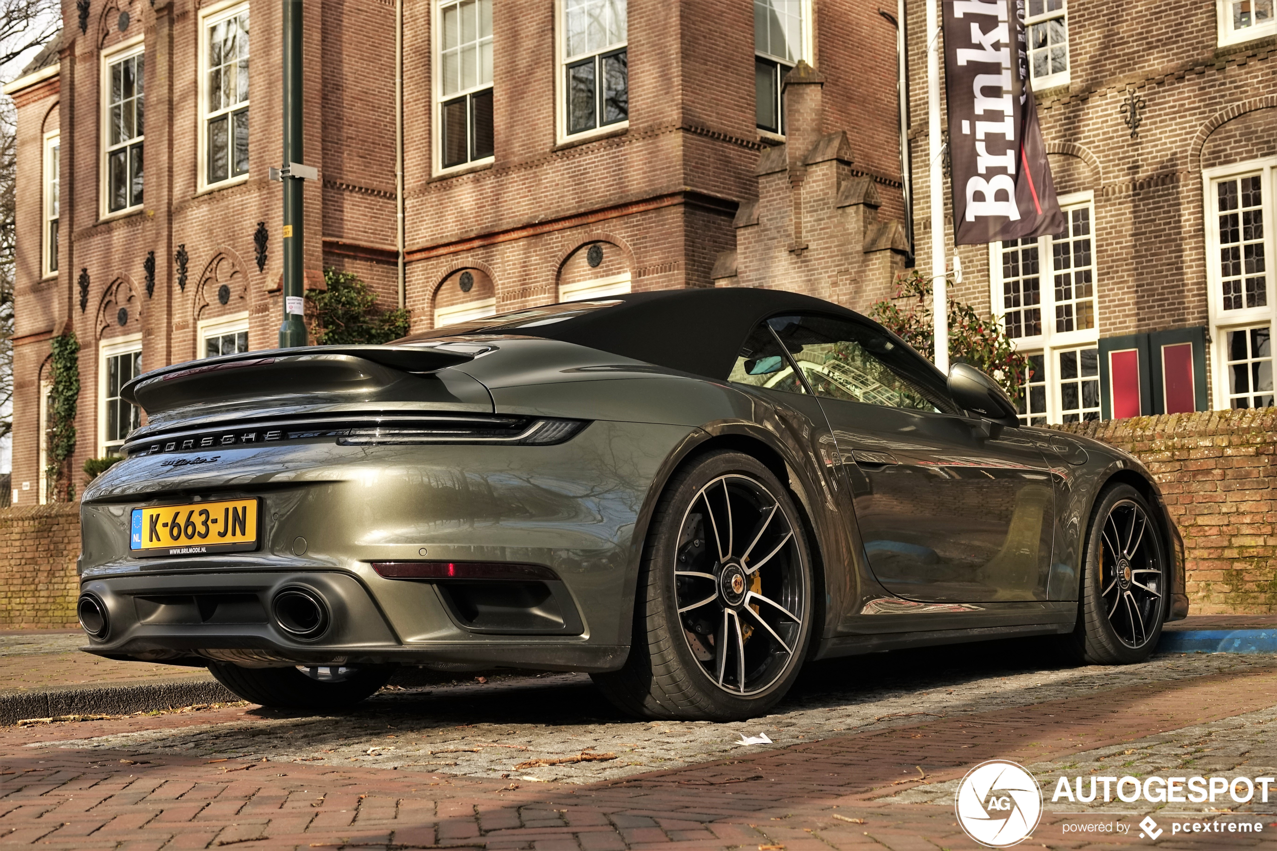 Porsche 992 Turbo S Cabriolet