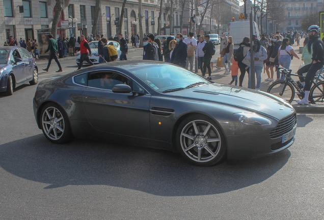 Aston Martin V8 Vantage