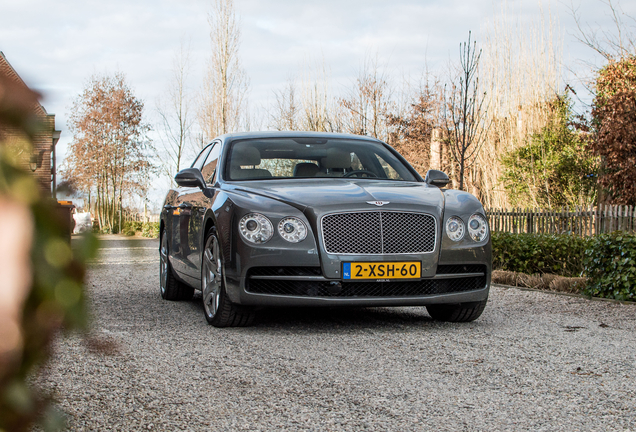 Bentley Flying Spur V8