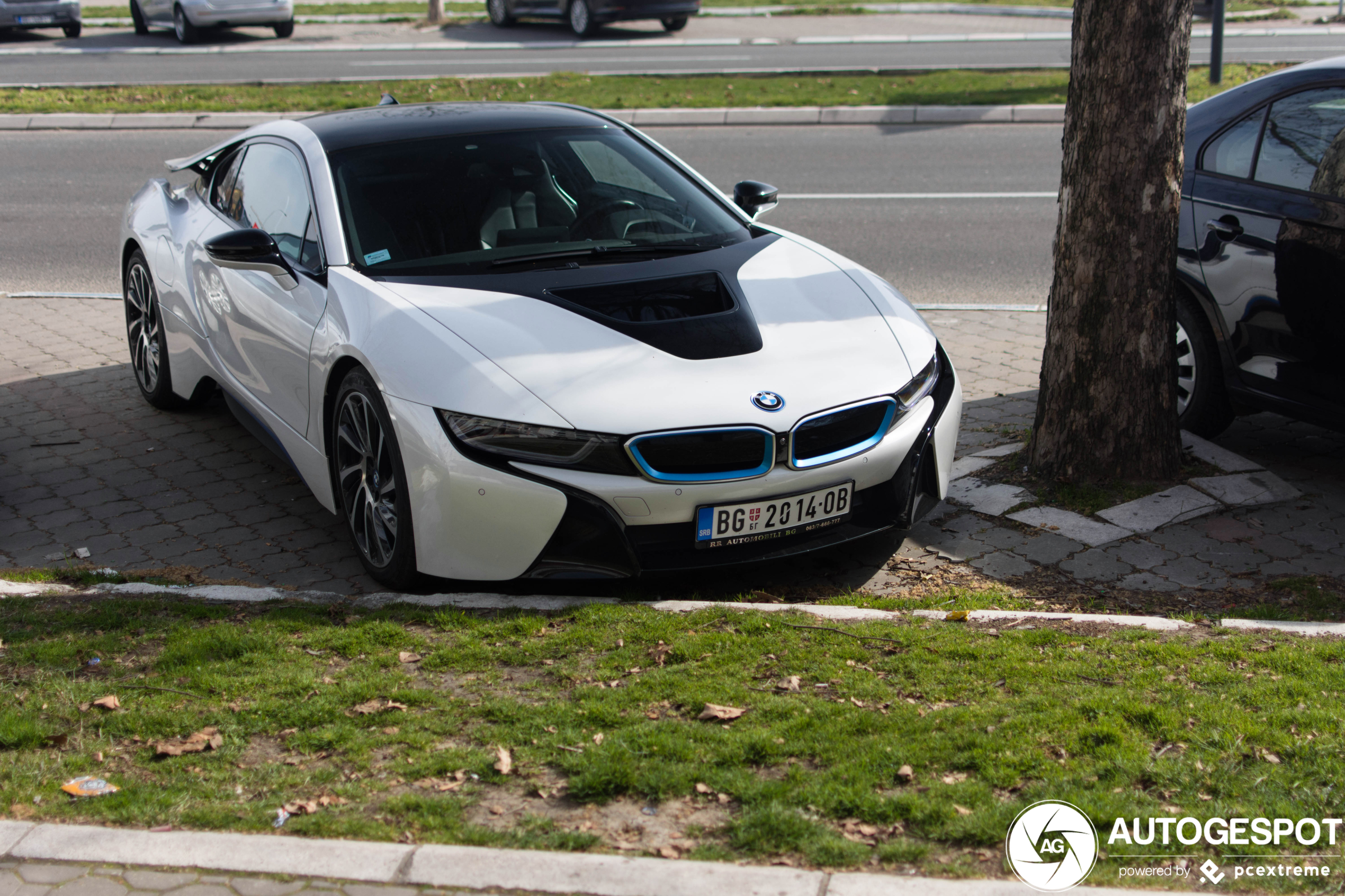 BMW i8