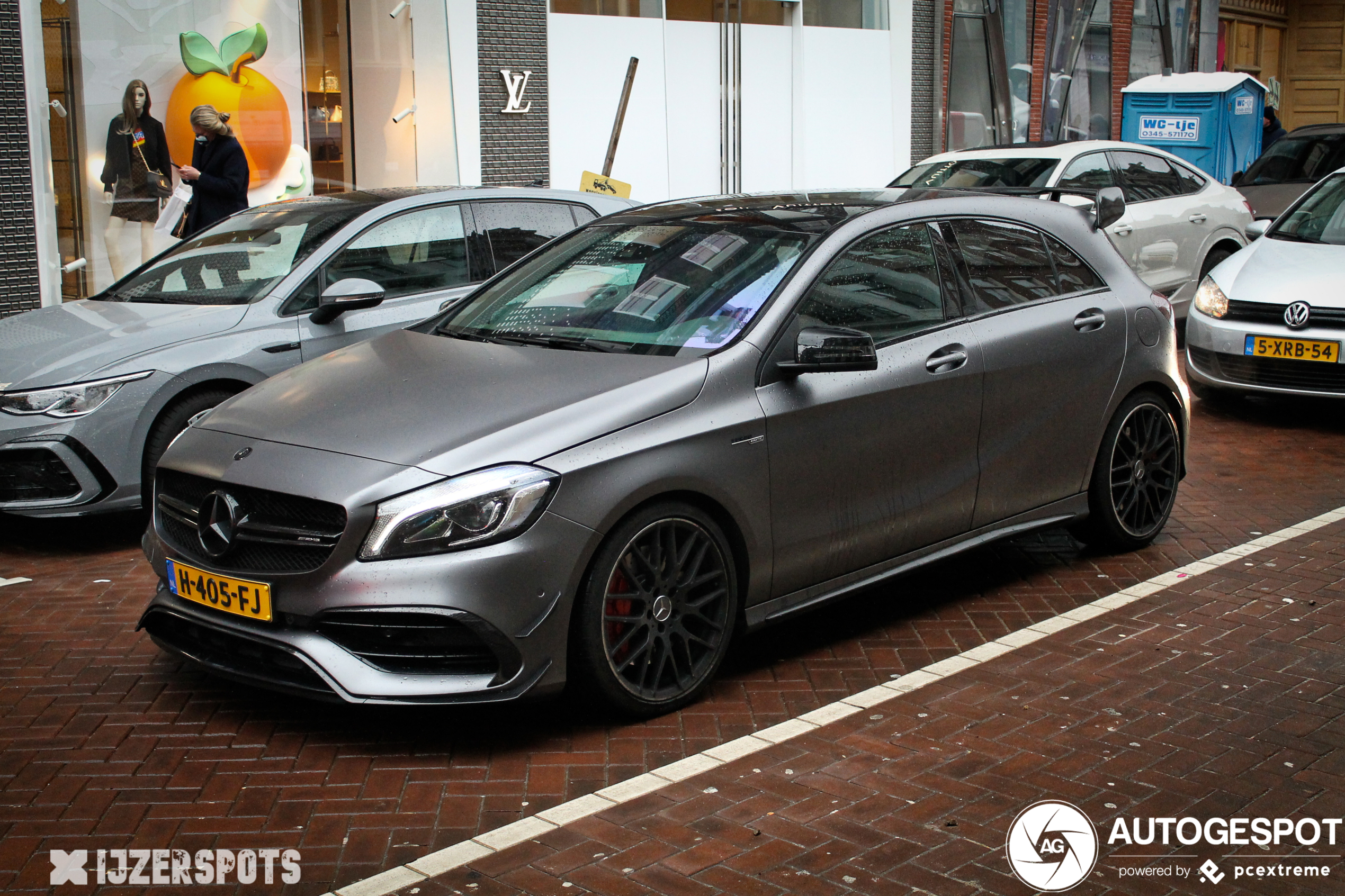 Mercedes-AMG A 45 W176 2015