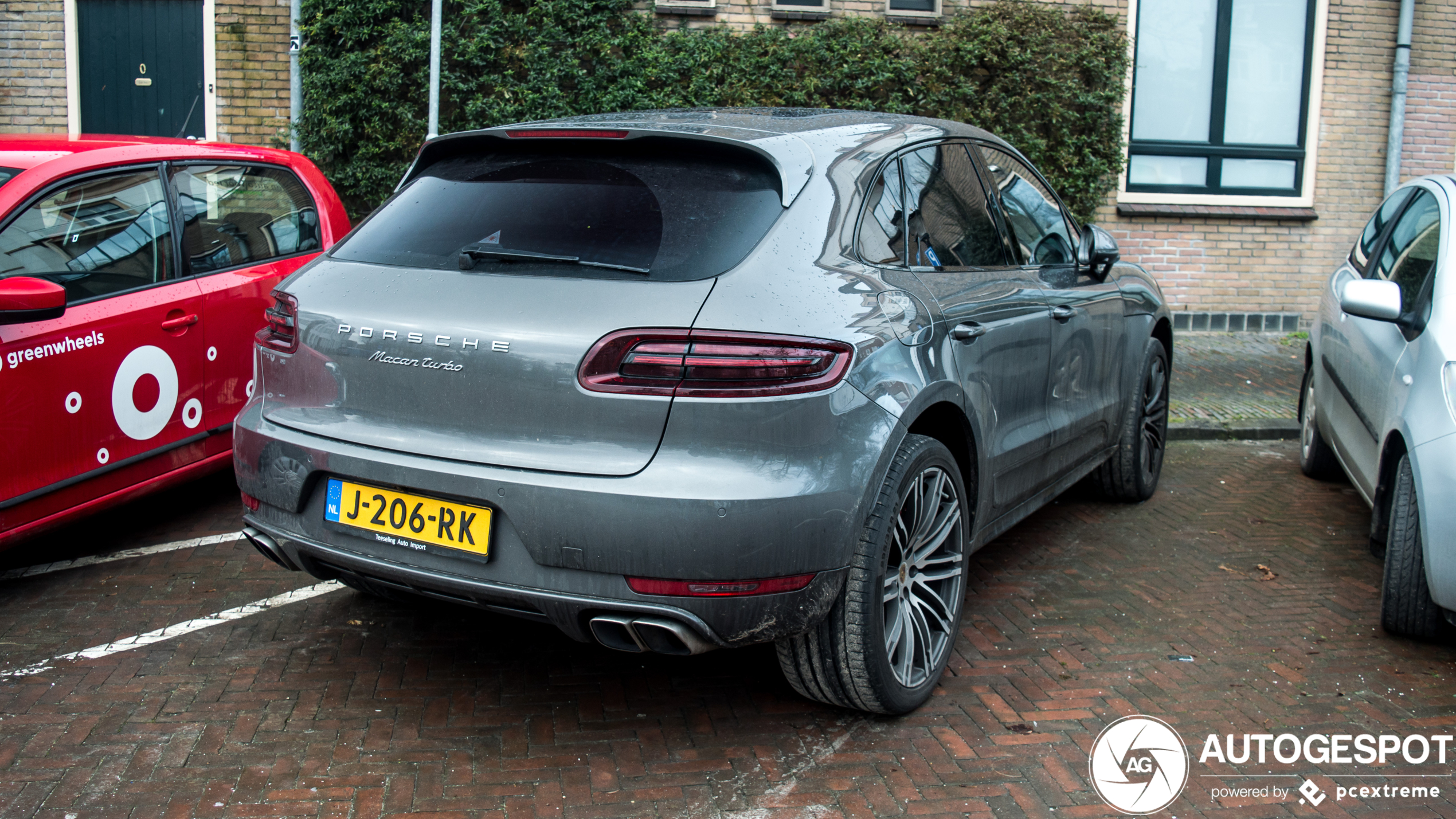 Porsche 95B Macan Turbo