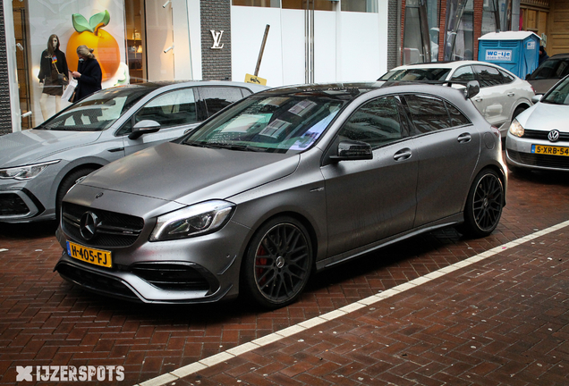 Mercedes-AMG A 45 W176 2015