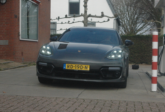 Porsche 971 Panamera Turbo Sport Turismo