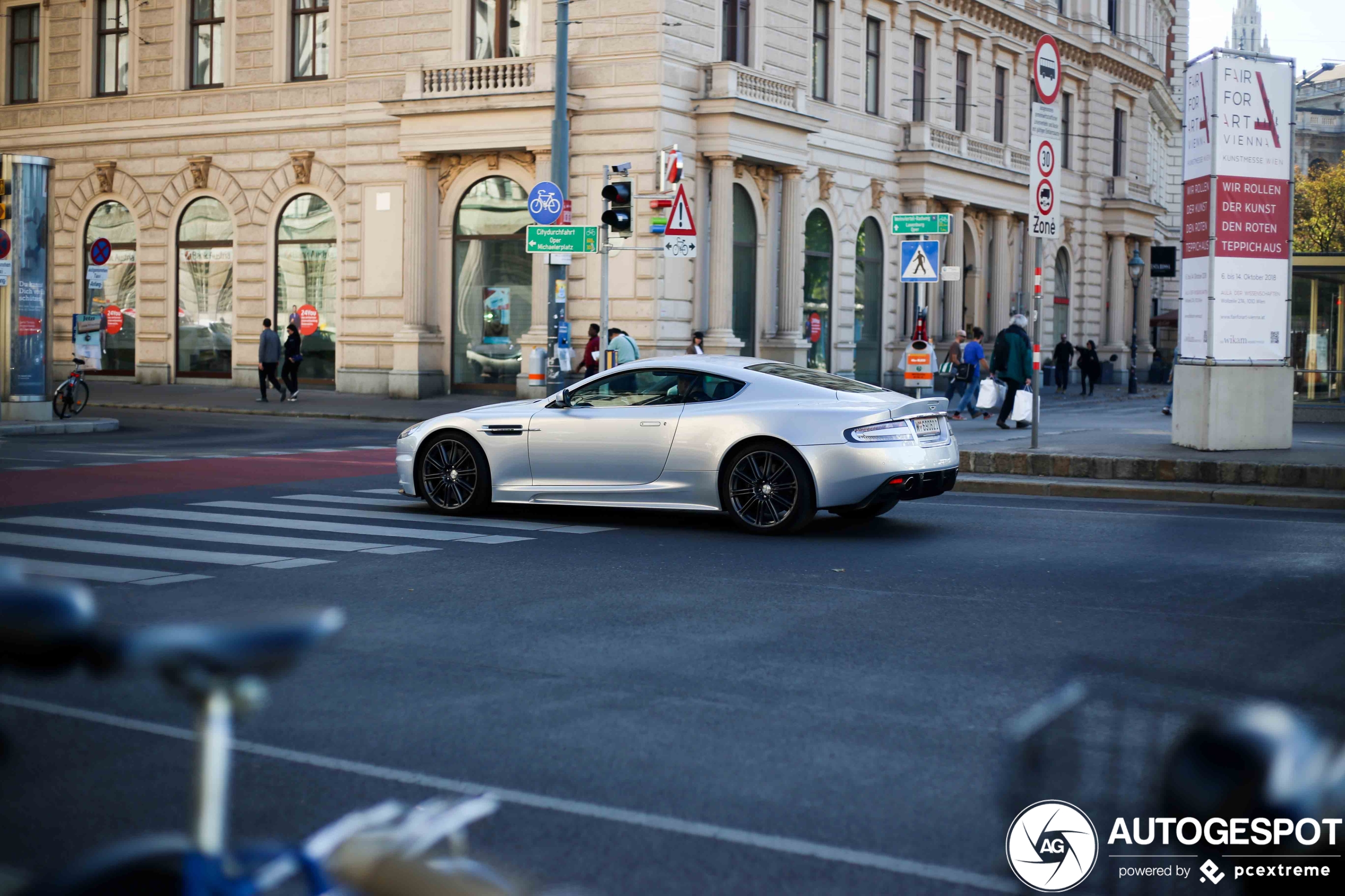 Aston Martin DBS