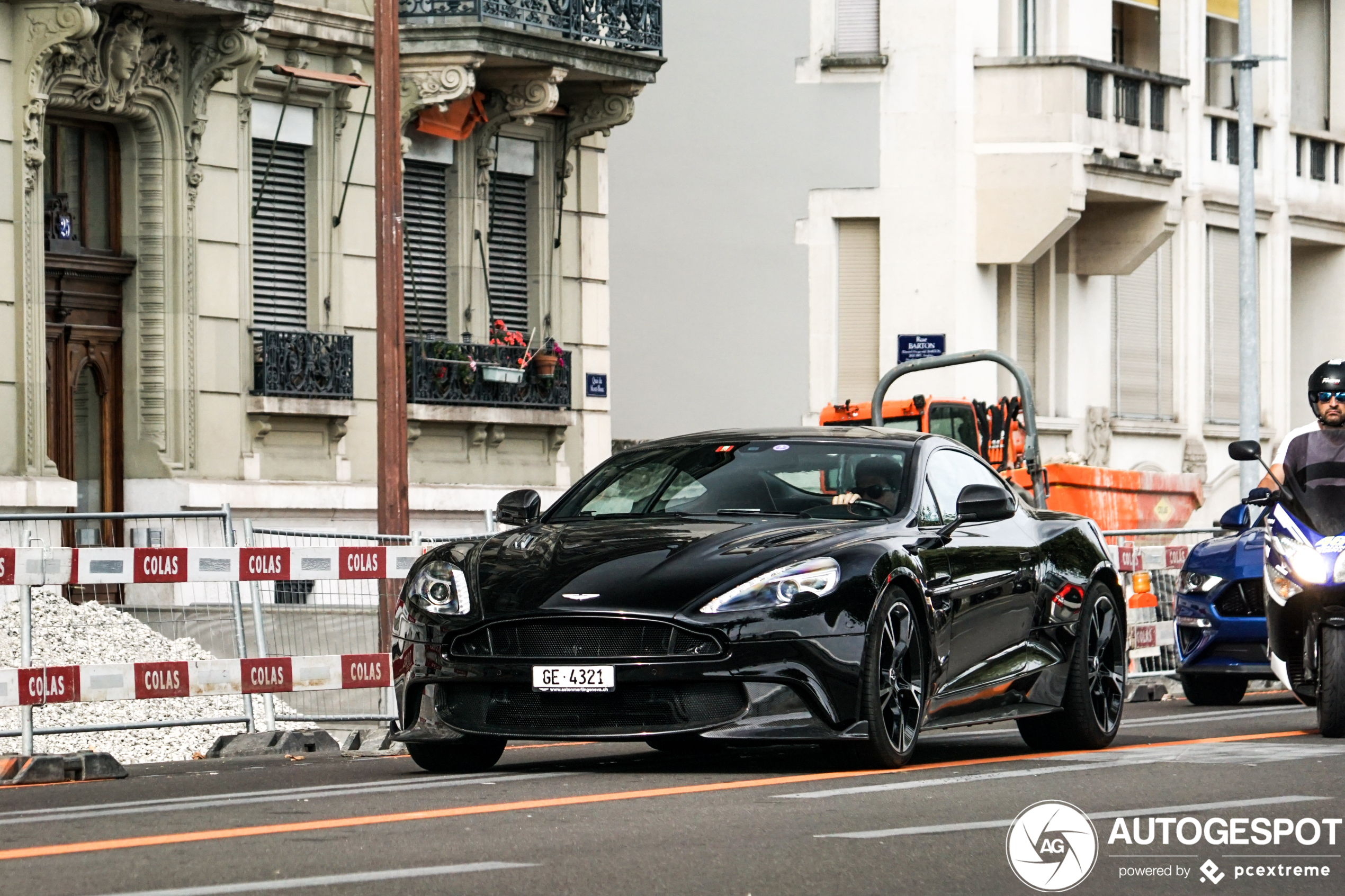 Aston Martin Vanquish S 2017