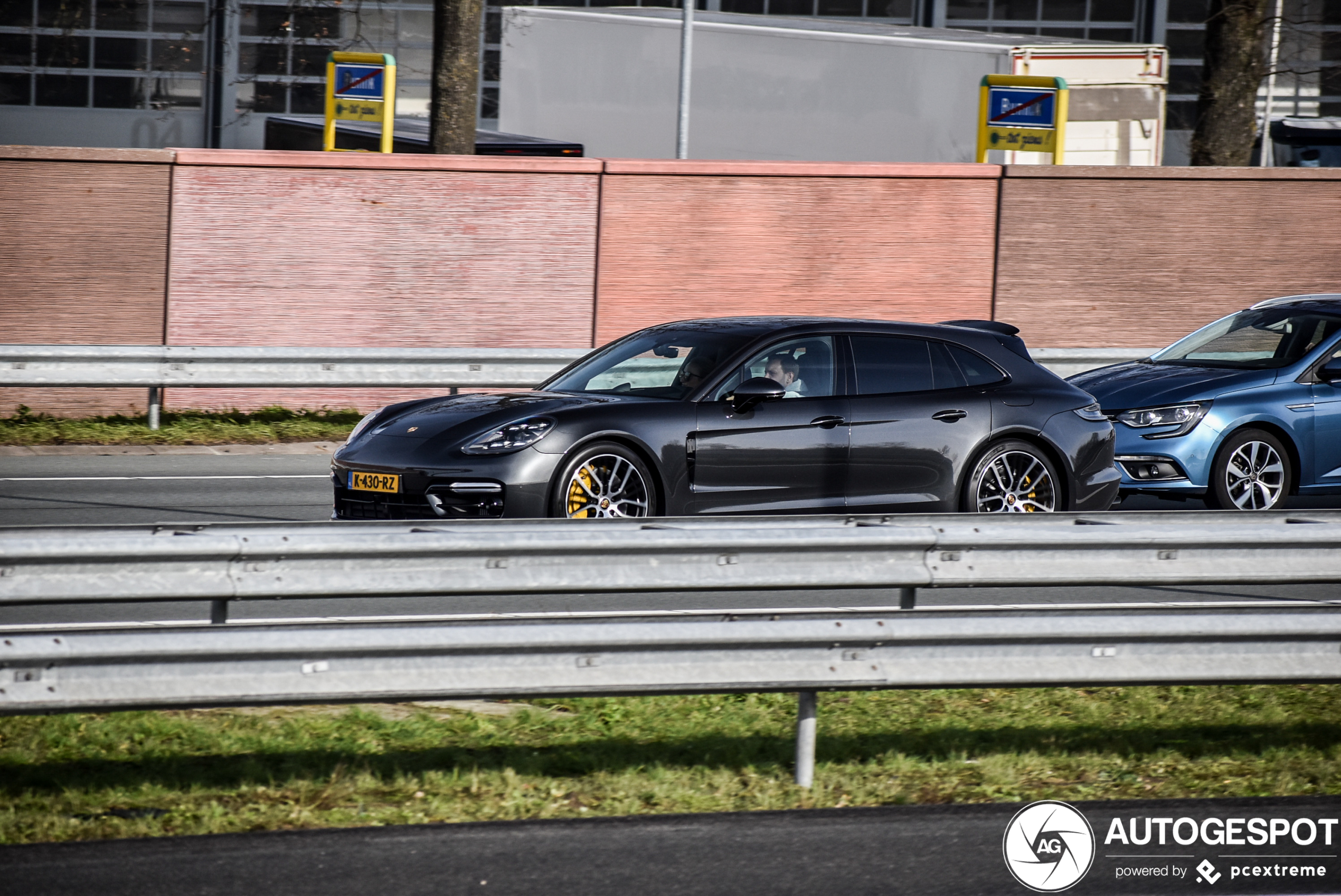 Porsche 971 Panamera Turbo S E-Hybrid Sport Turismo MkII