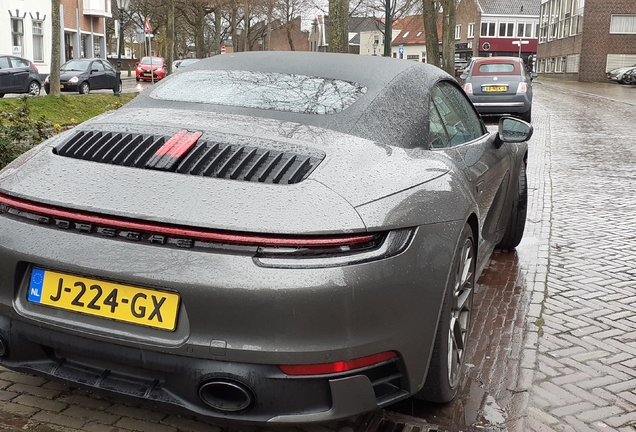 Porsche 992 Carrera 4S Cabriolet