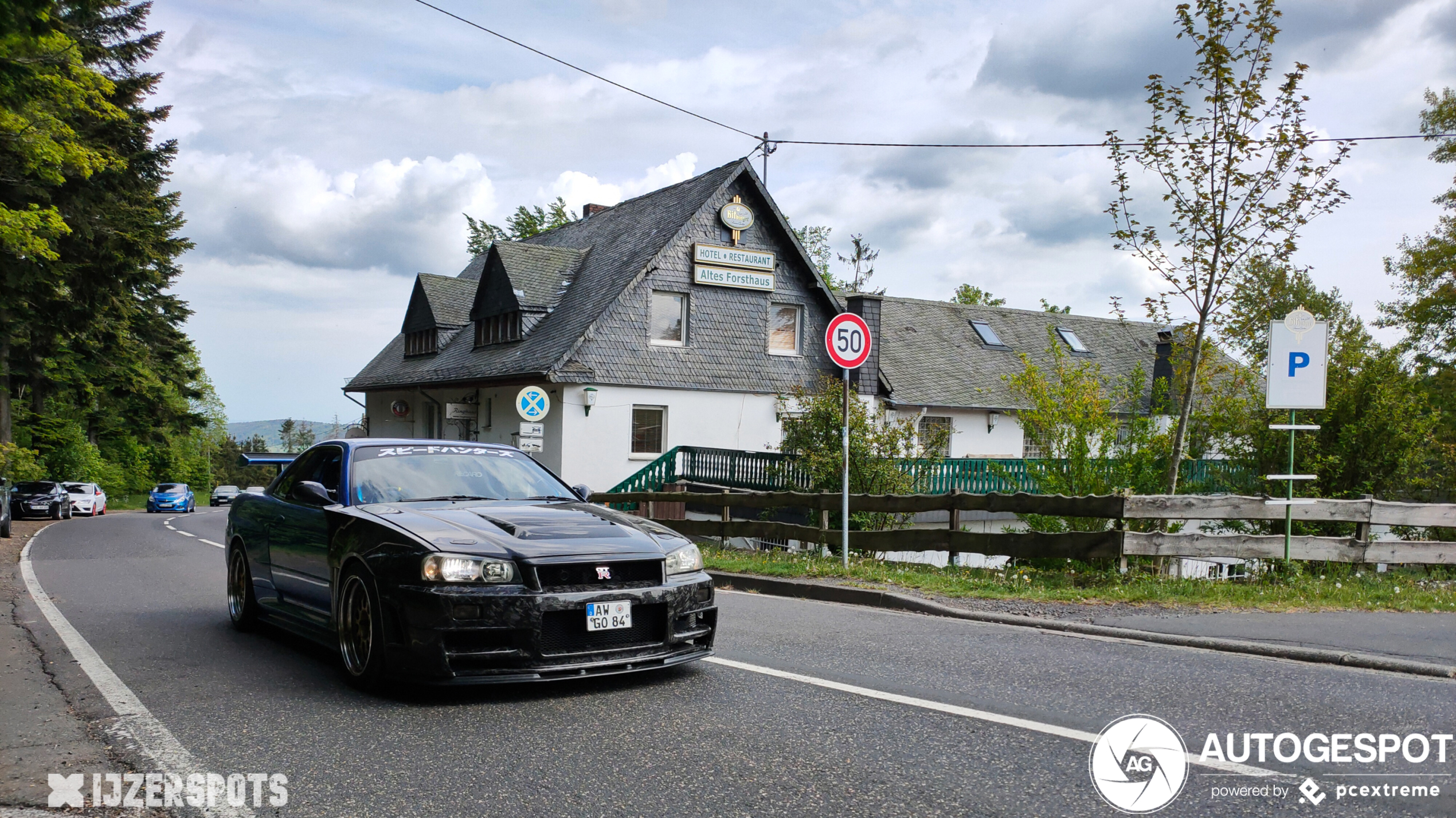 Nissan Skyline R34 GT-R