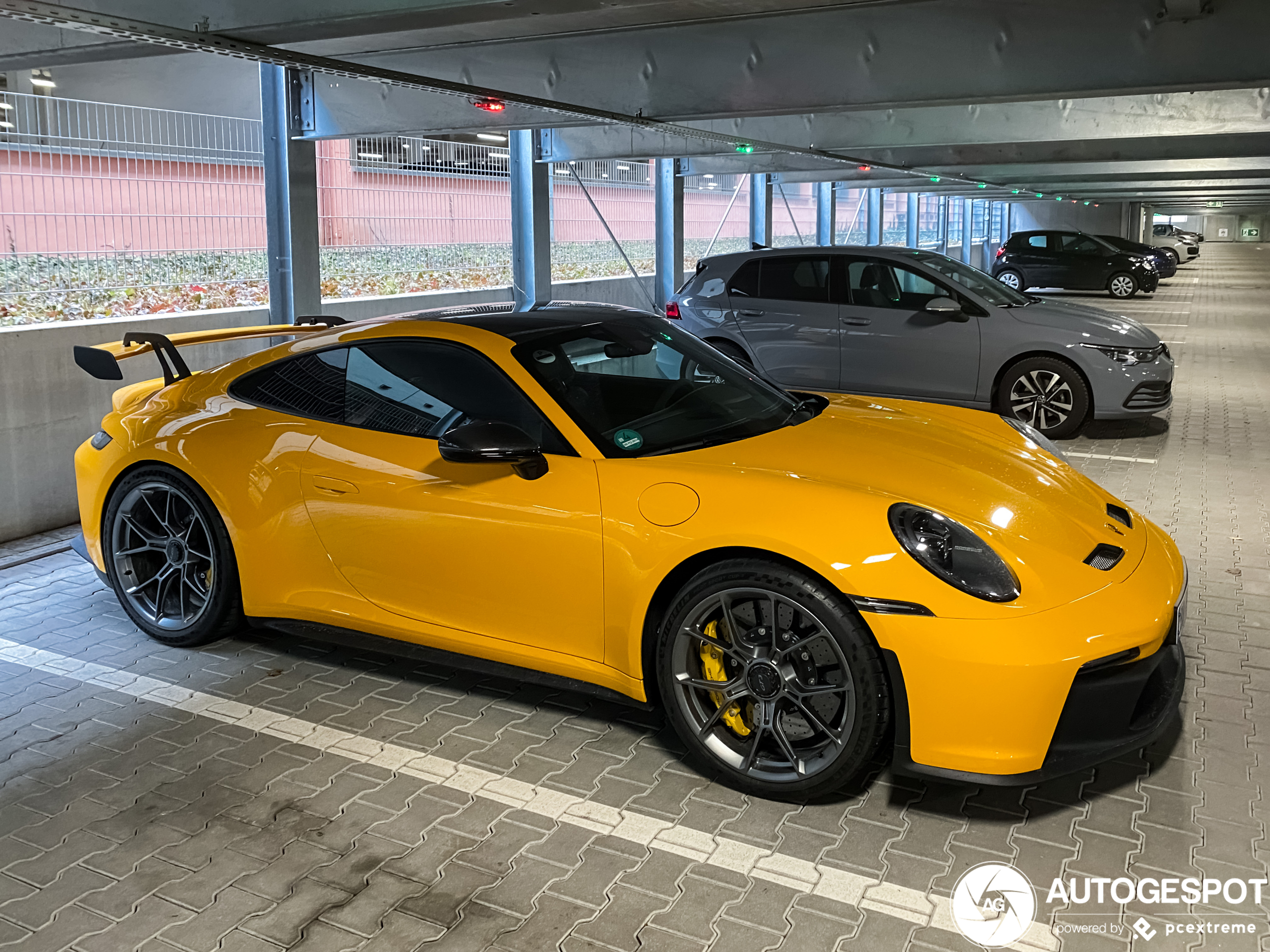 Porsche 992 GT3 in PTS Signal Yellow spotted!