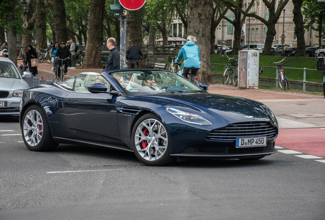 Aston Martin DB11 V8 Volante