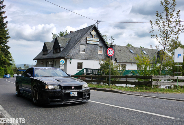 Nissan Skyline R34 GT-R