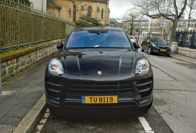 Porsche 95B Macan Turbo