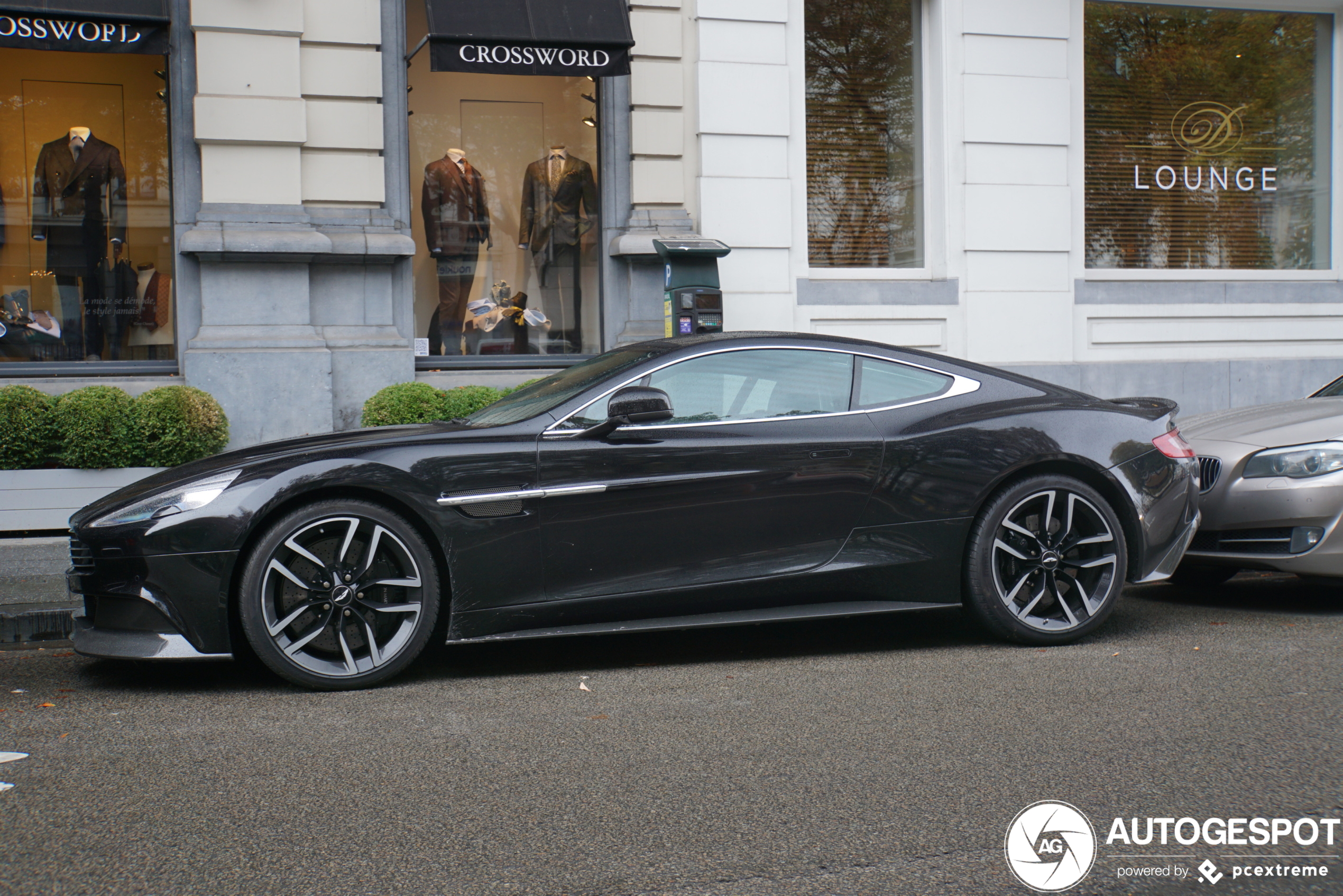 Aston Martin Vanquish 2013