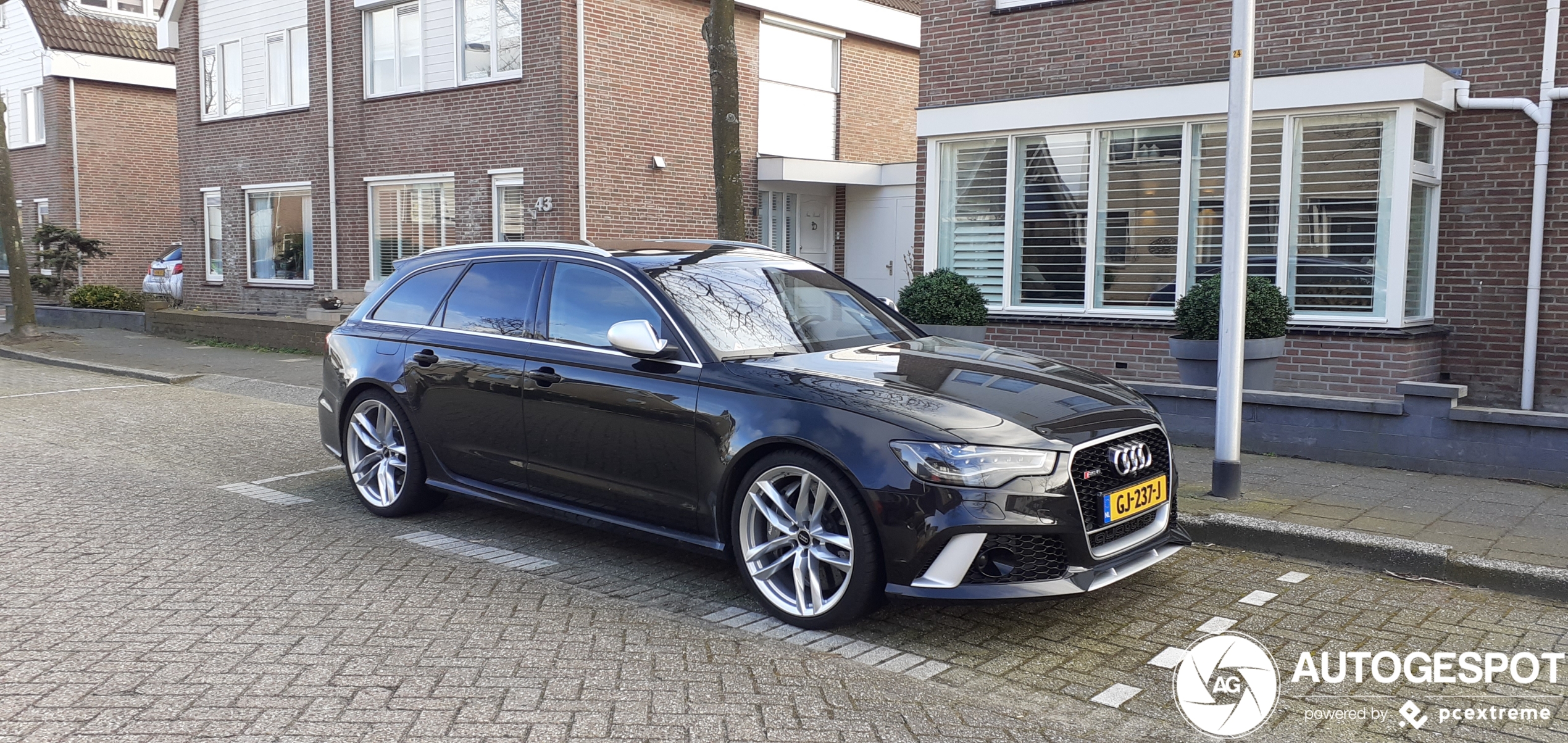 Audi RS6 Avant C7