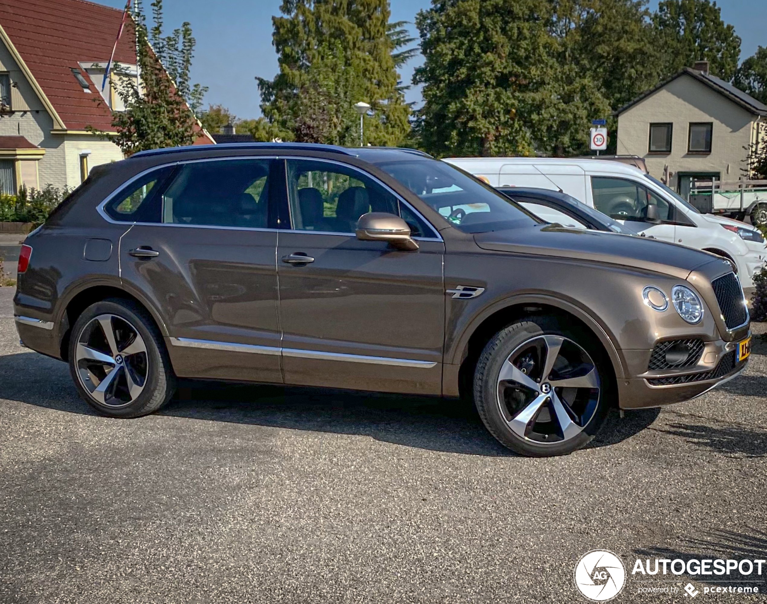 Bentley Bentayga V8