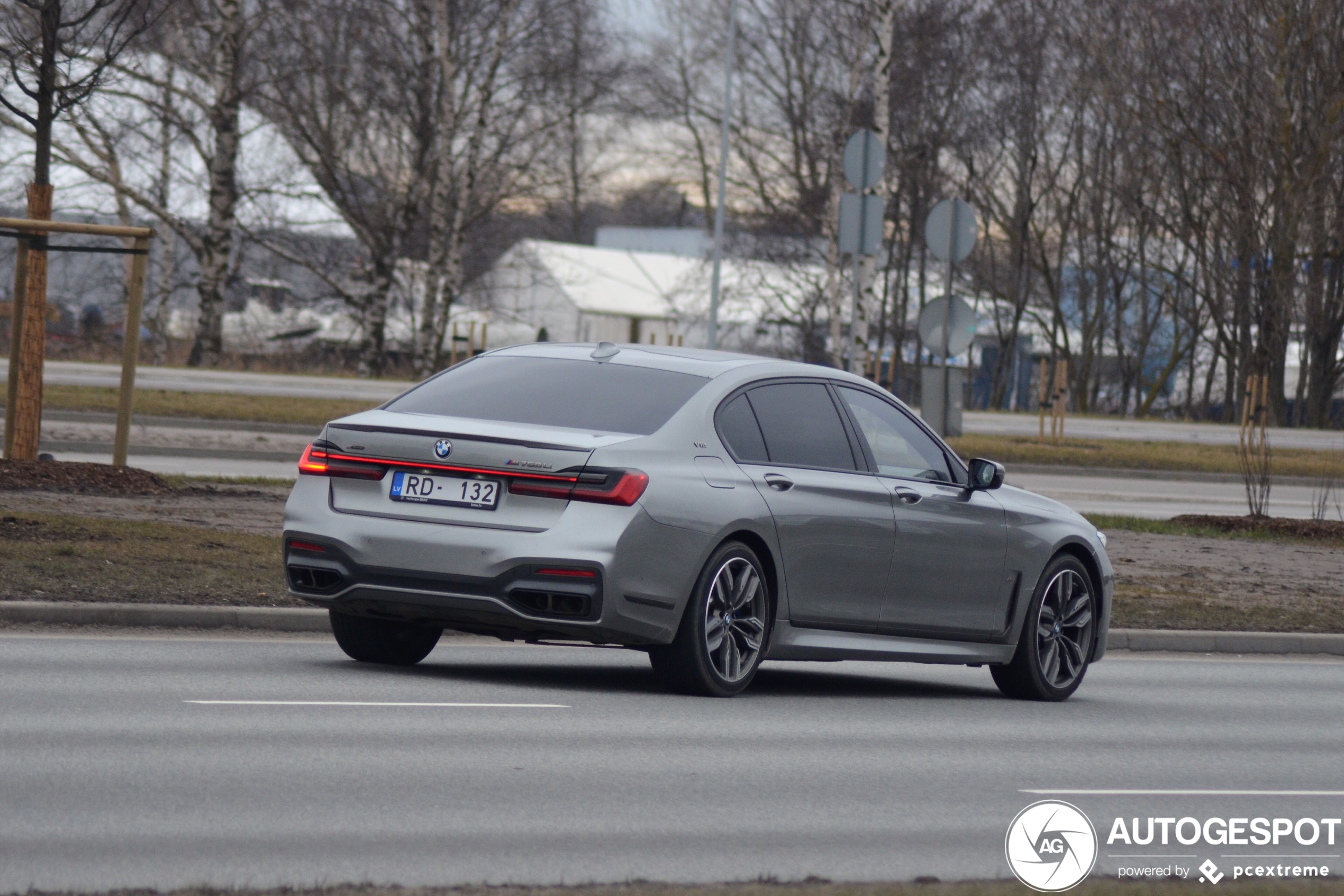 BMW M760Li xDrive 2019