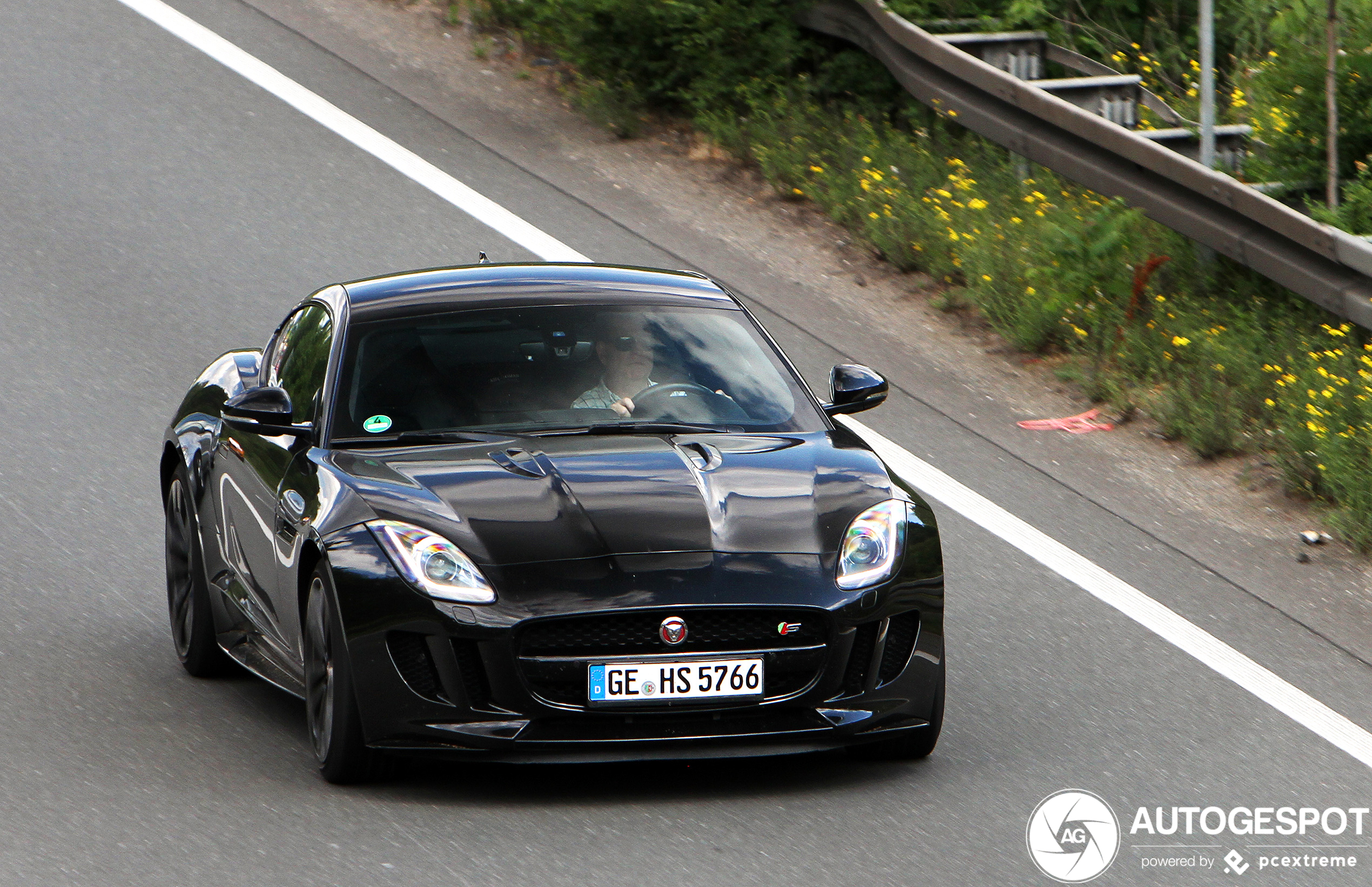 Jaguar F-TYPE S Coupé