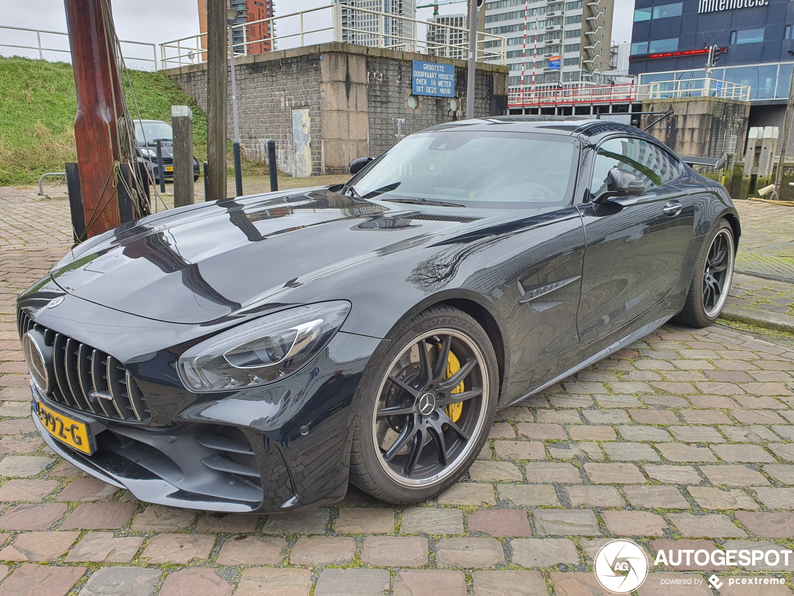 Mercedes-AMG GT R C190