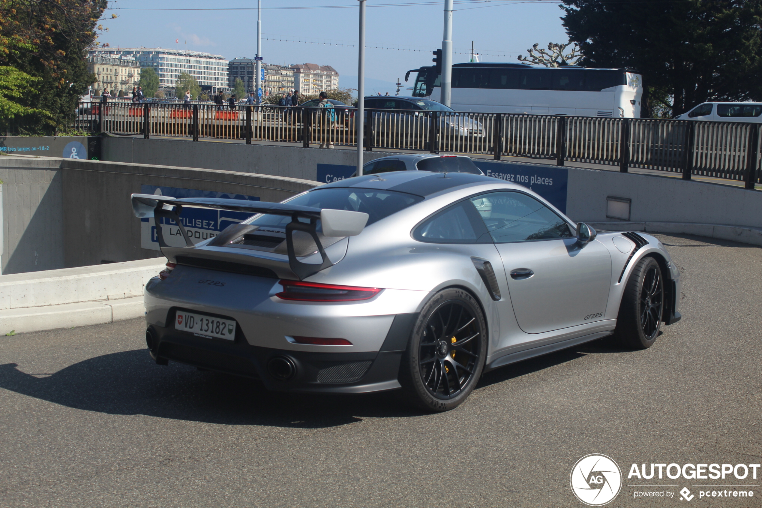 Porsche 991 GT2 RS Weissach Package