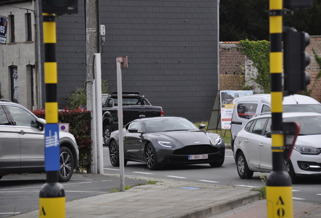 Aston Martin DB11 V8