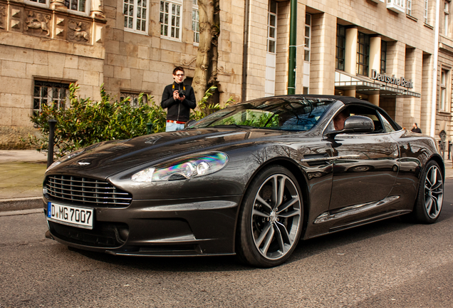 Aston Martin DBS Volante