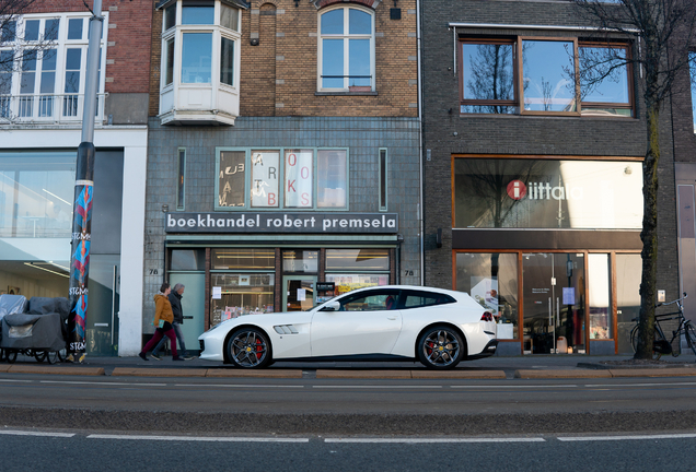 Ferrari GTC4Lusso T