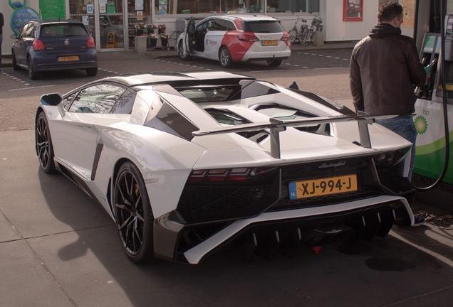 Lamborghini Aventador LP700-4 Roadster