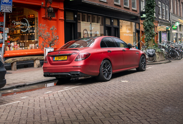 Mercedes-AMG E 63 S W213