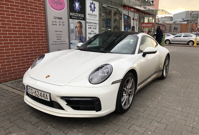 Porsche 992 Carrera 4S