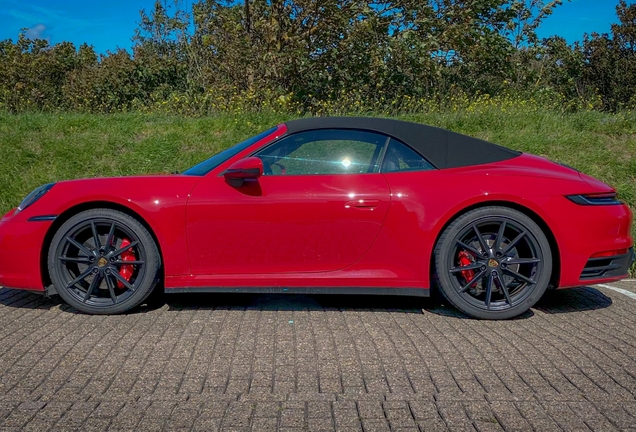 Porsche 992 Carrera S Cabriolet