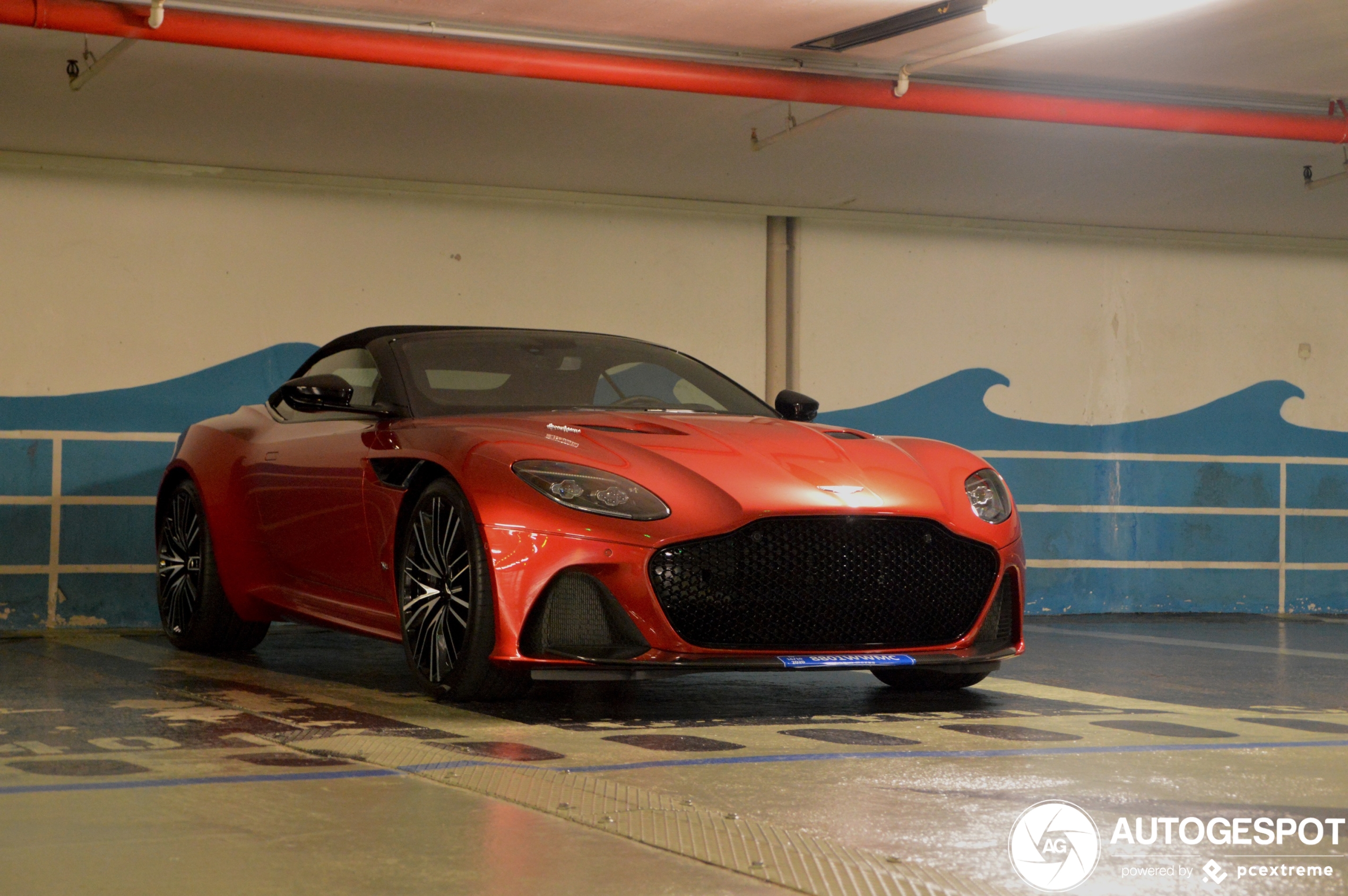 Aston Martin DBS Superleggera Volante