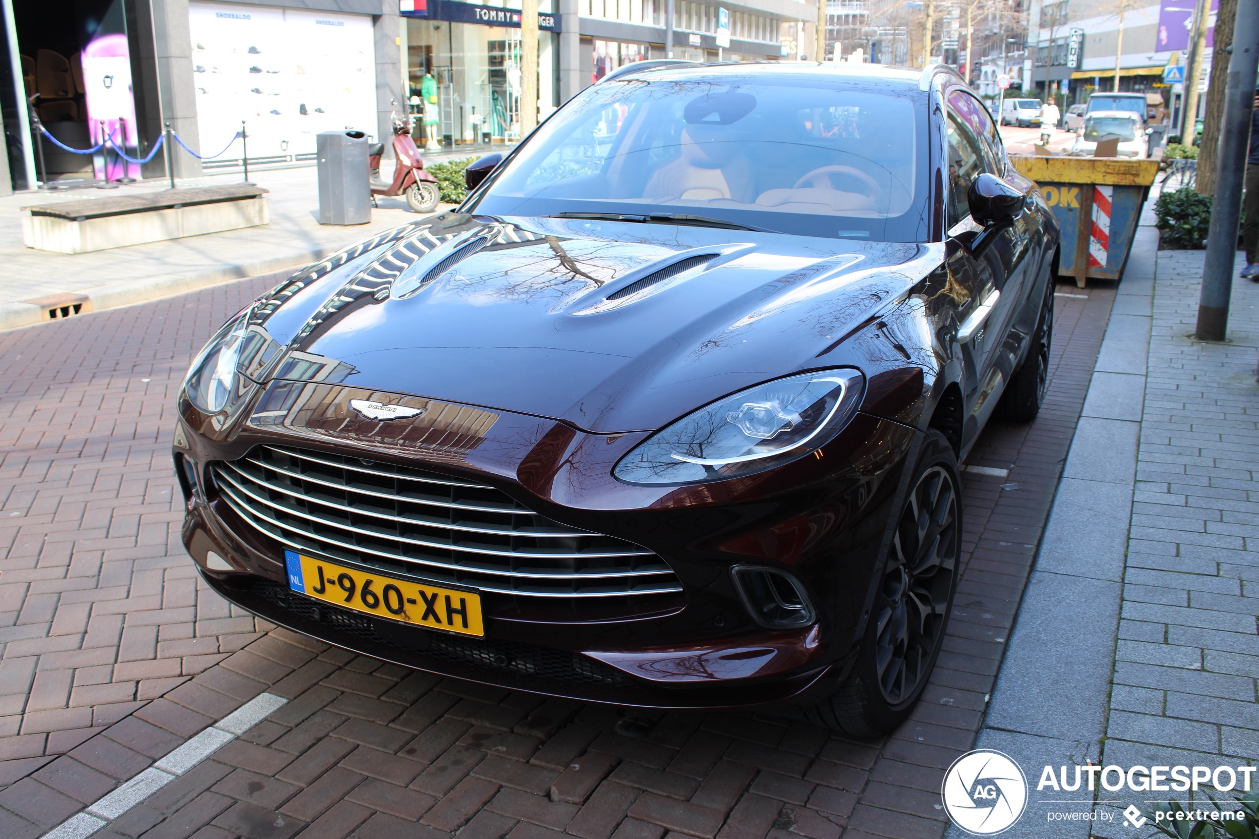 Aston Martin DBX