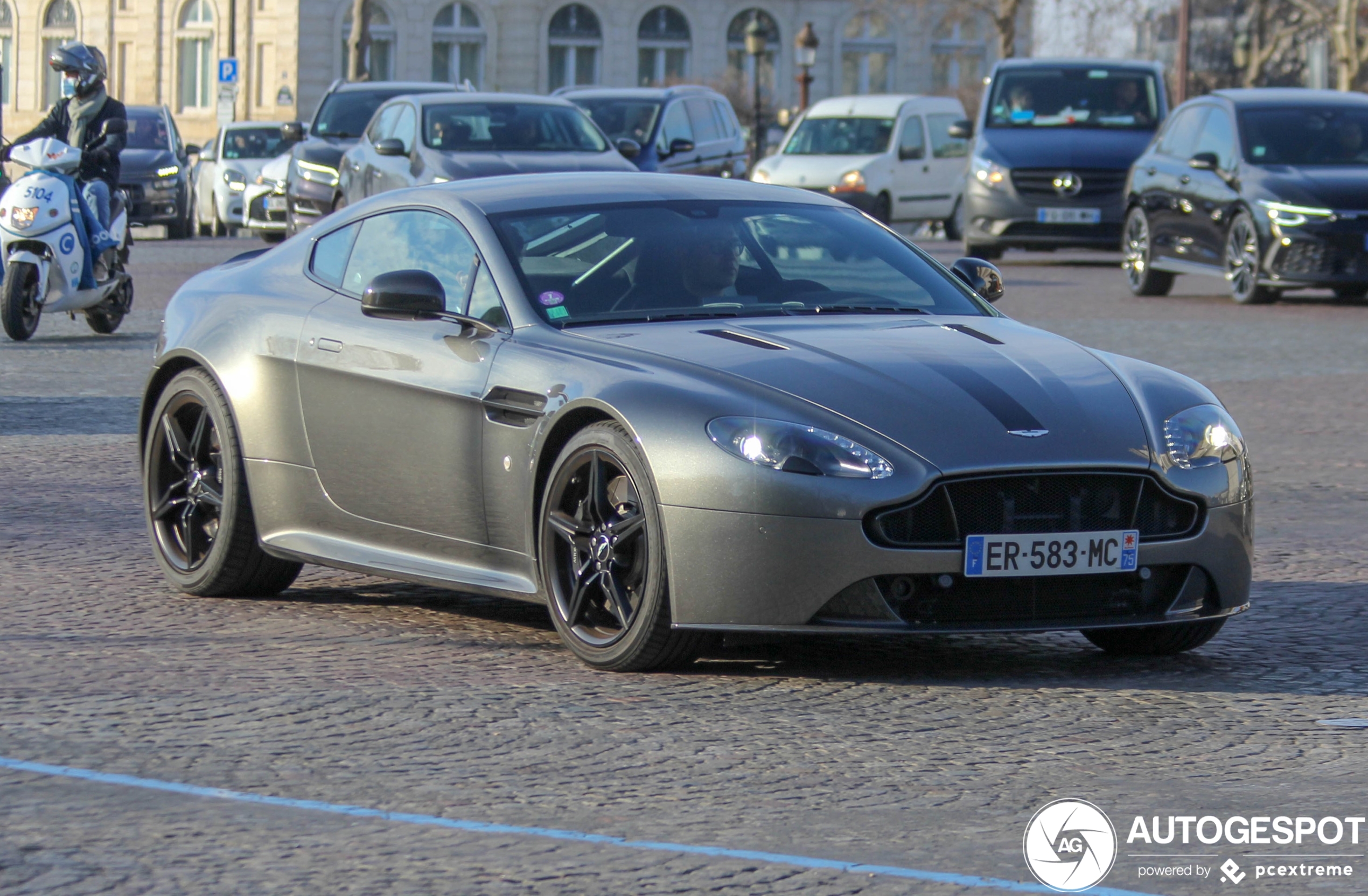 Aston Martin V8 Vantage AMR