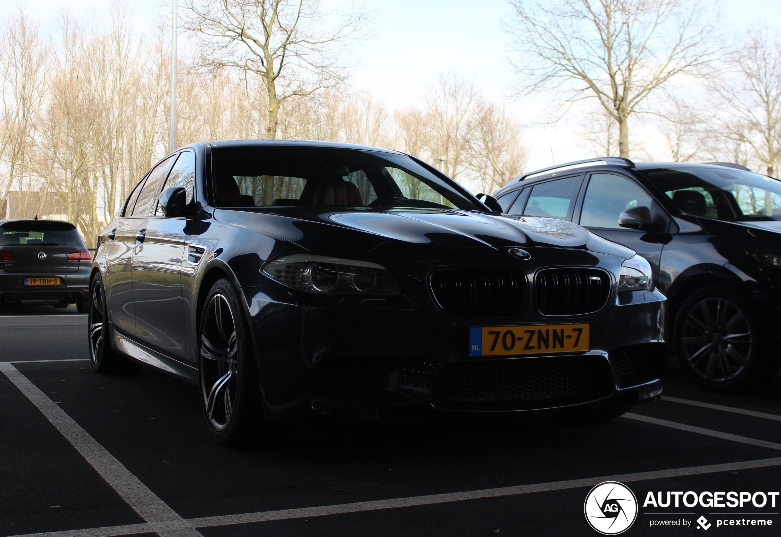 BMW M5 F10 2011