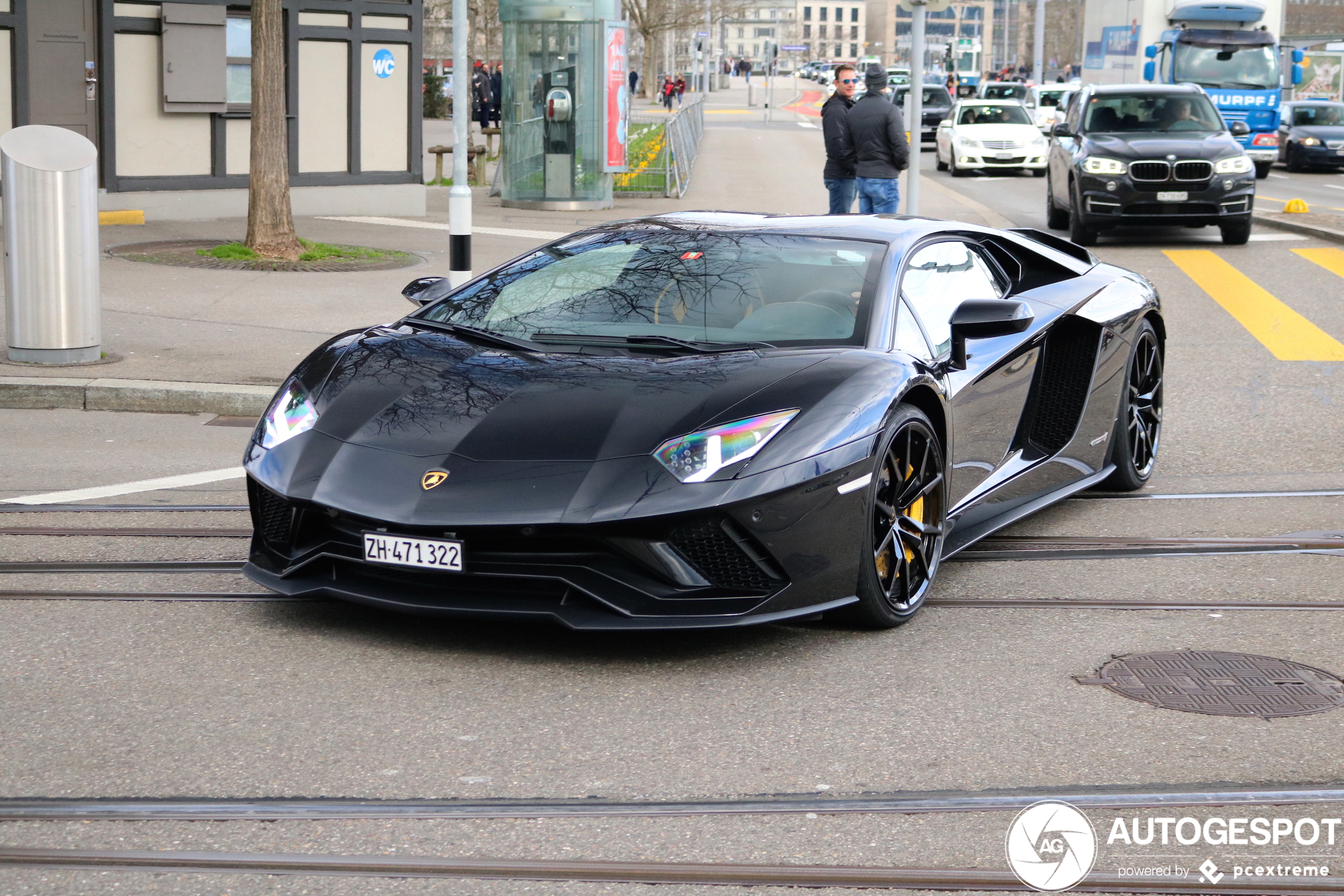 Lamborghini Aventador S LP740-4