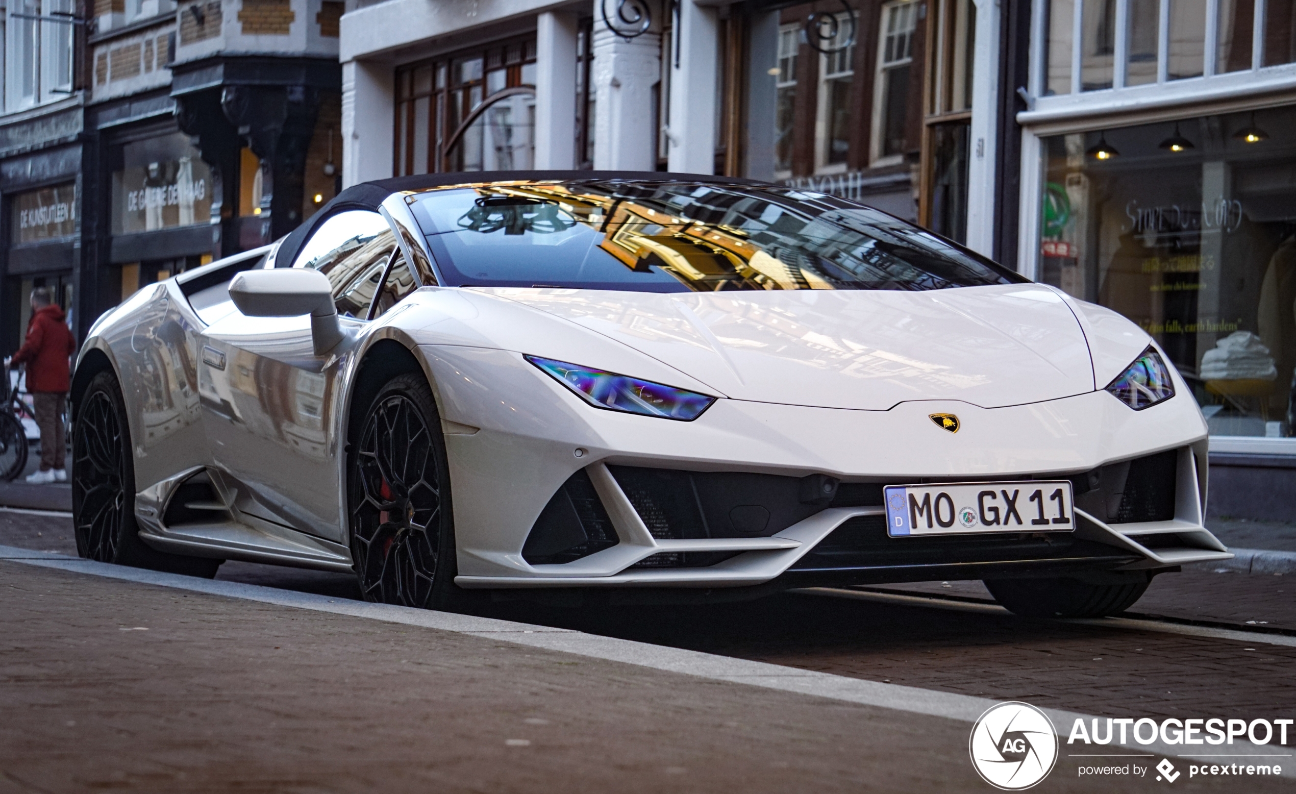 Lamborghini Huracán LP640-4 EVO Spyder