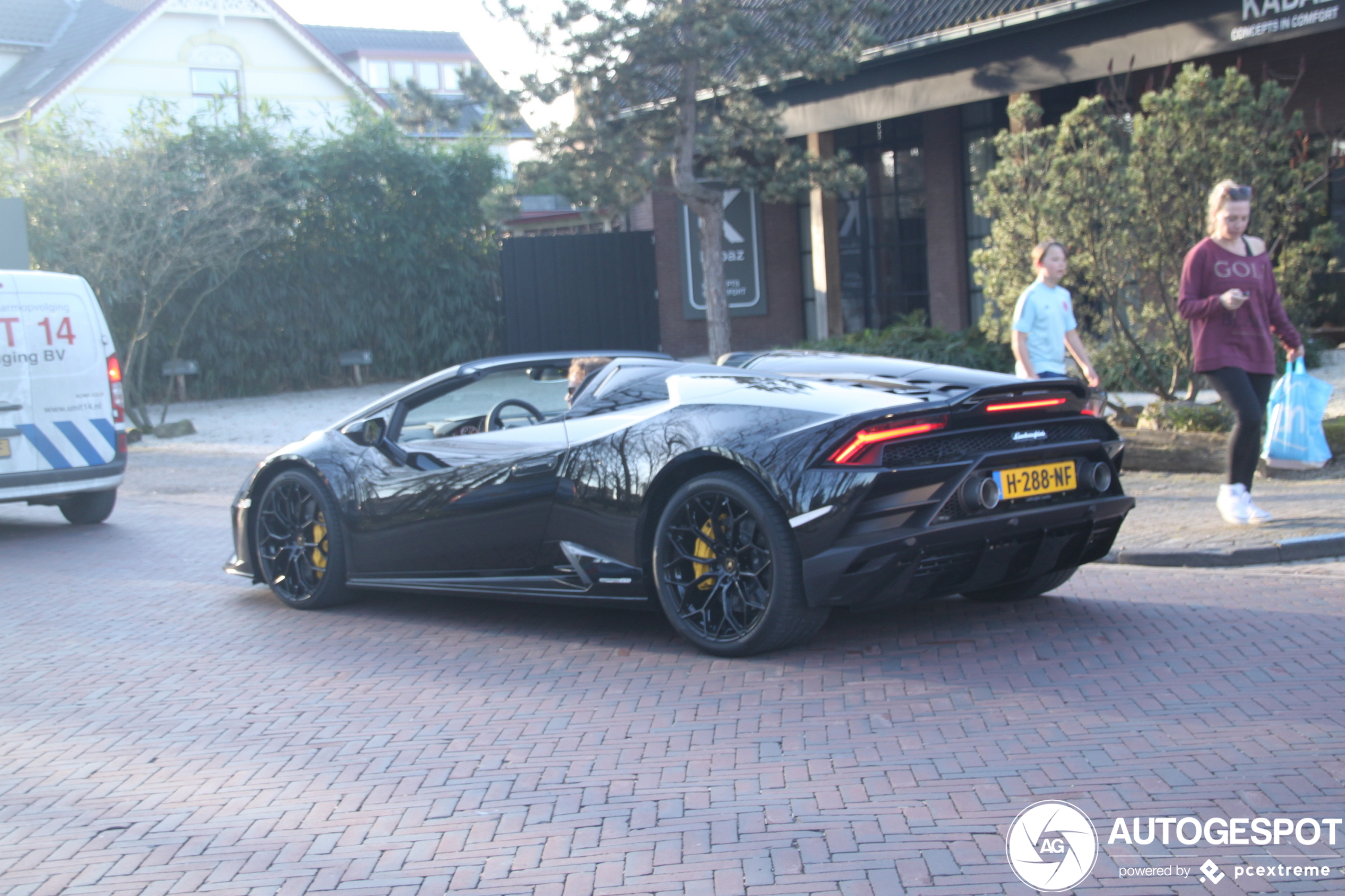 Lamborghini Huracán LP640-4 EVO Spyder