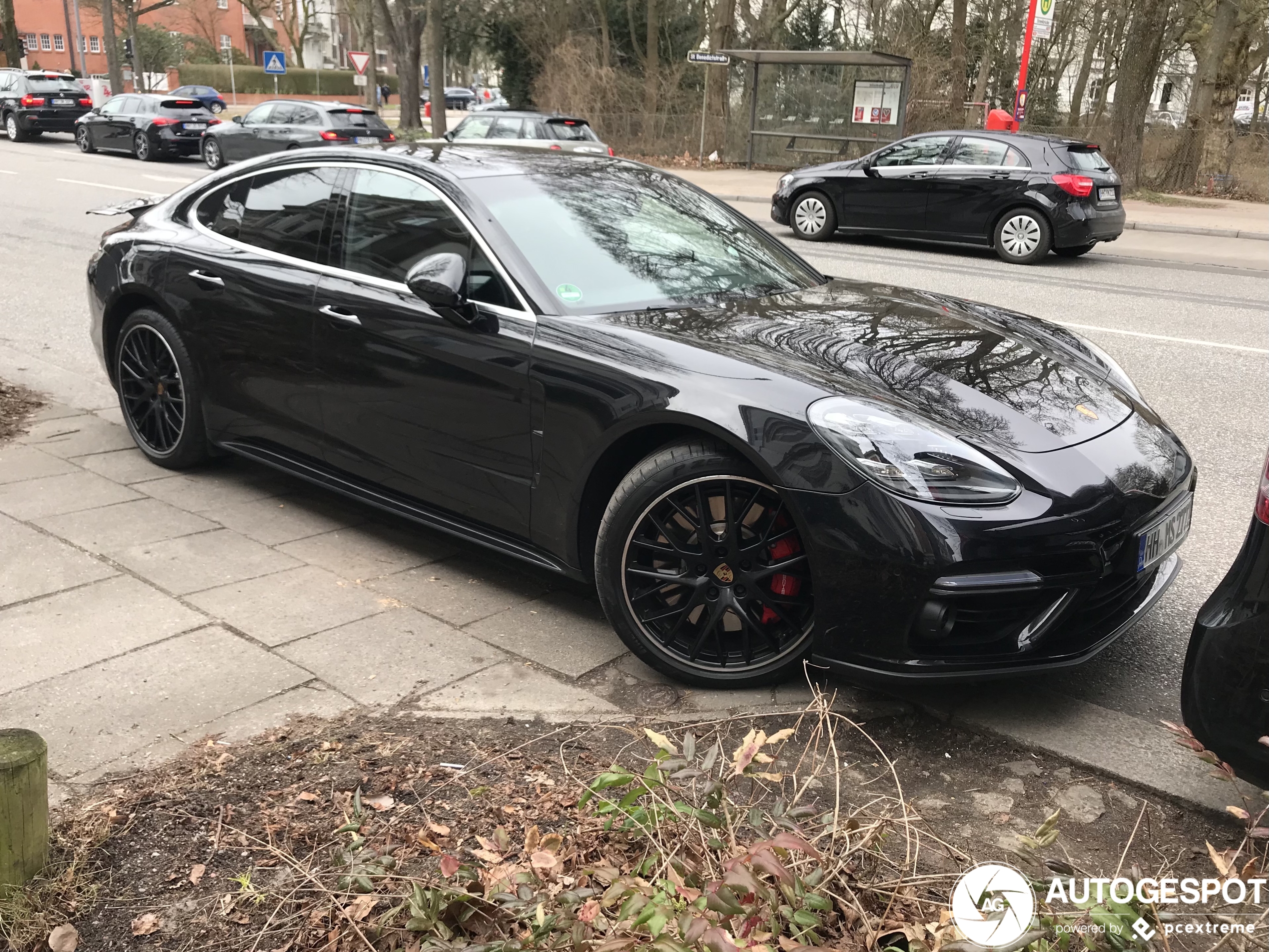 Porsche 971 Panamera GTS MkI