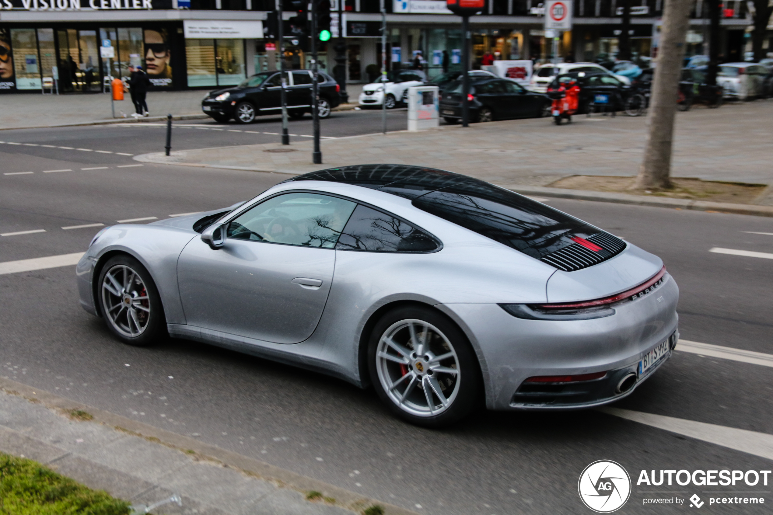 Porsche 992 Carrera 4S