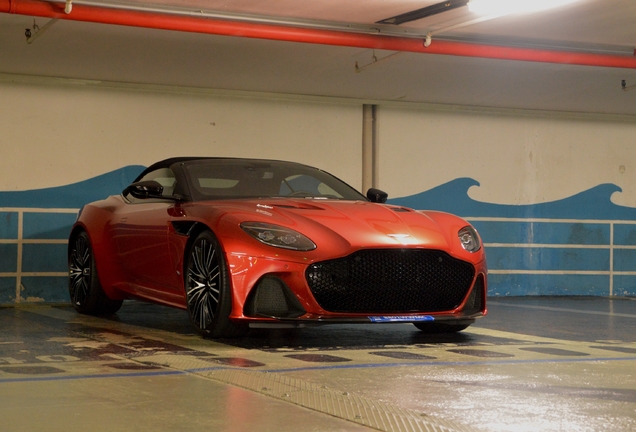 Aston Martin DBS Superleggera Volante