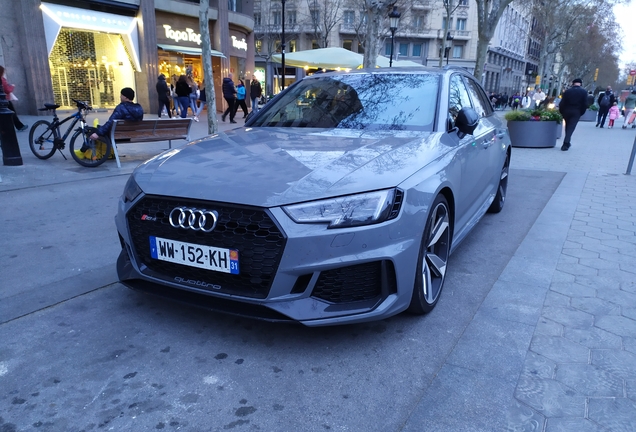 Audi RS4 Avant B9