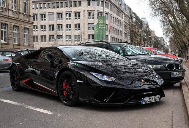 Lamborghini Huracán LP640-4 Performante