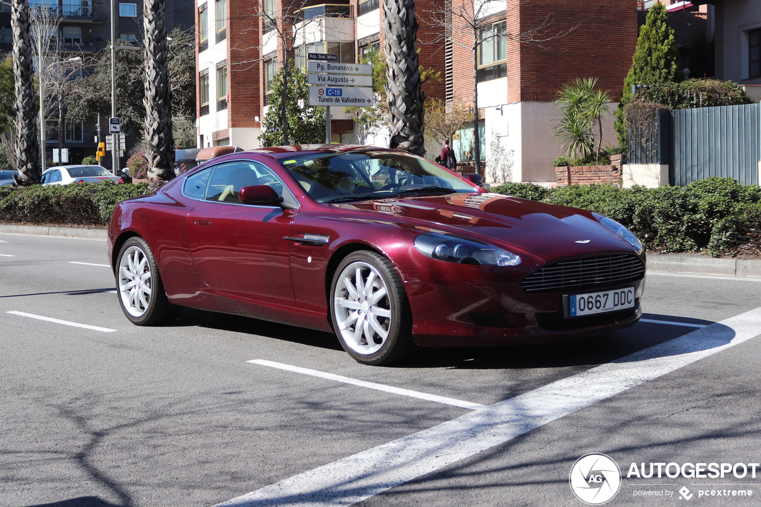 Aston Martin DB9