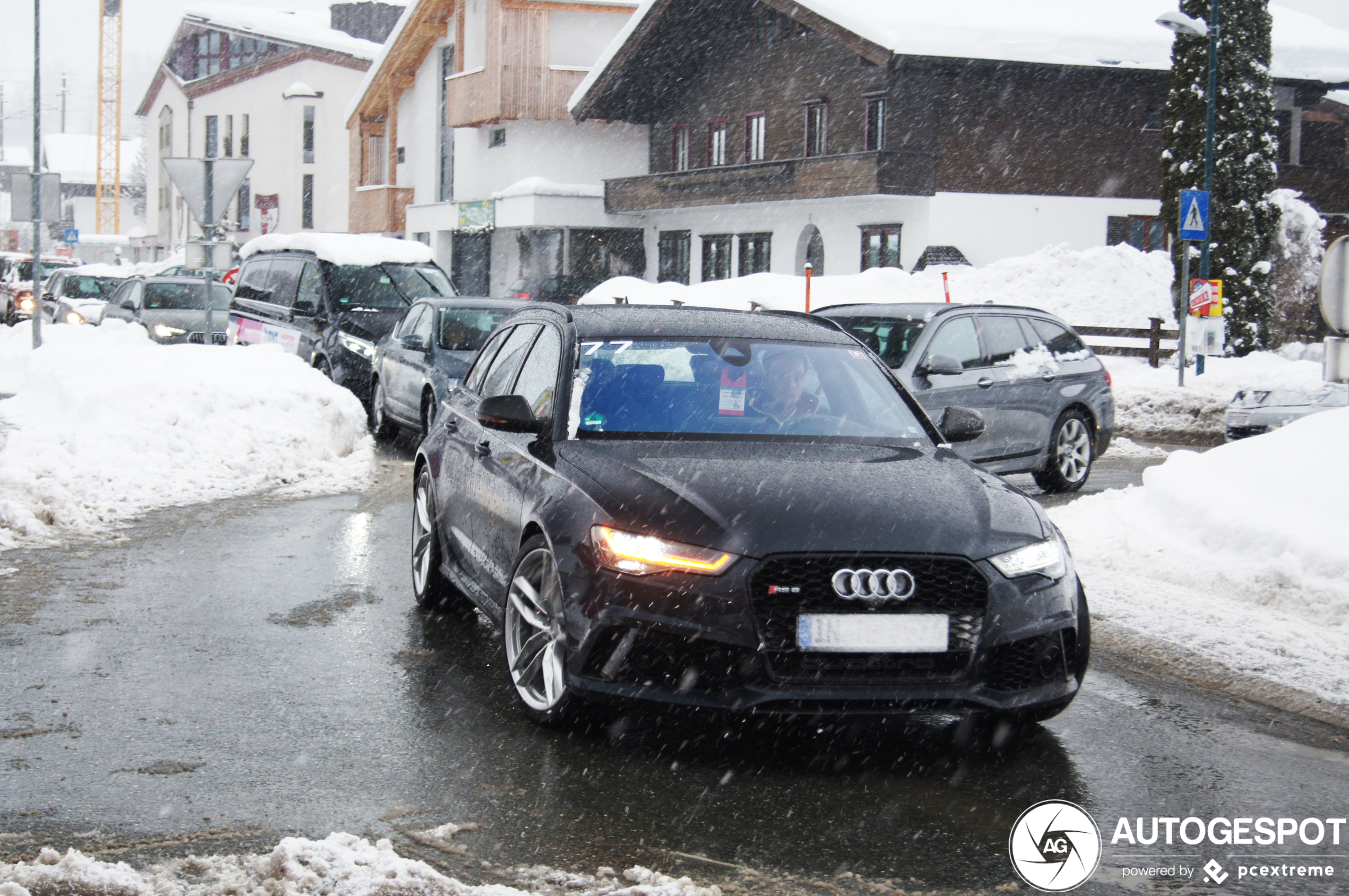 Audi RS6 Avant C7 2015